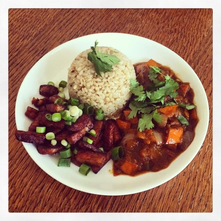 Pangpoeng gestoofde pompoen surinaams