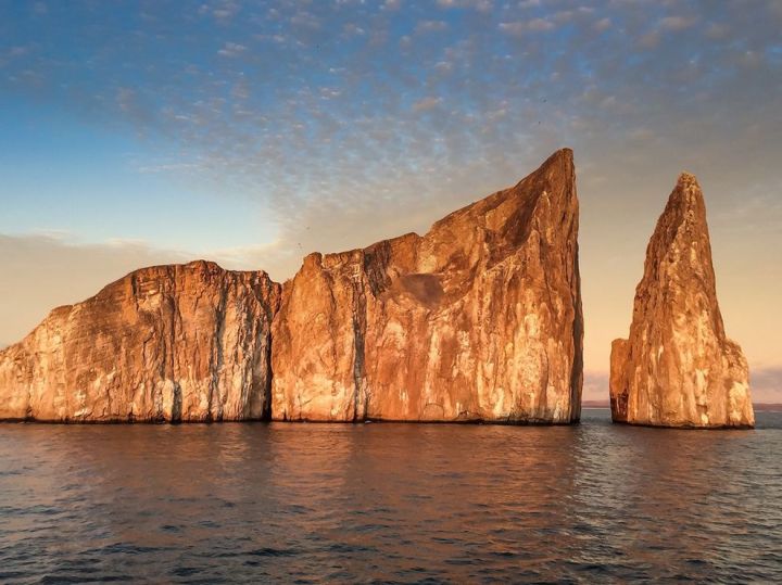 galapagos-rock-formations_90431_990x742